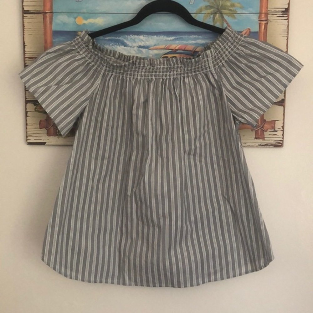 Como Vintage Off shoulder blouse NWOT xl